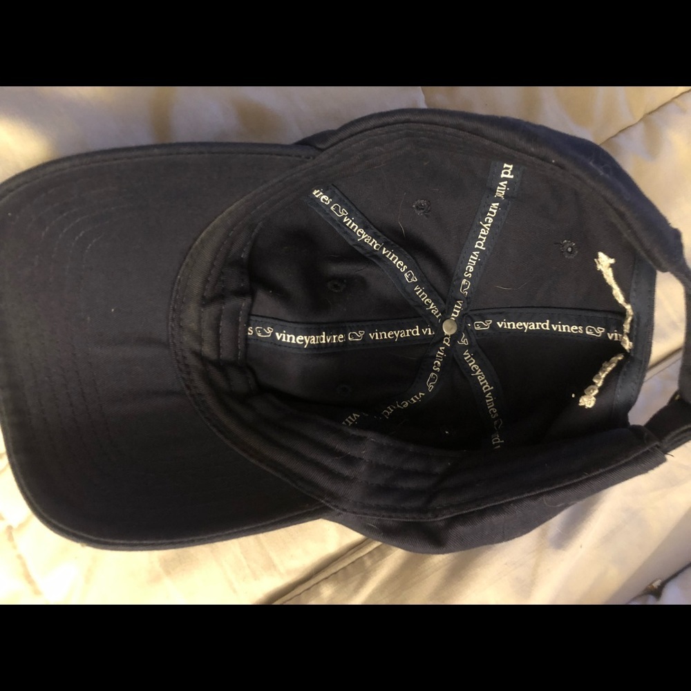 Vineyard Vines Hat - Picture 2 of 2